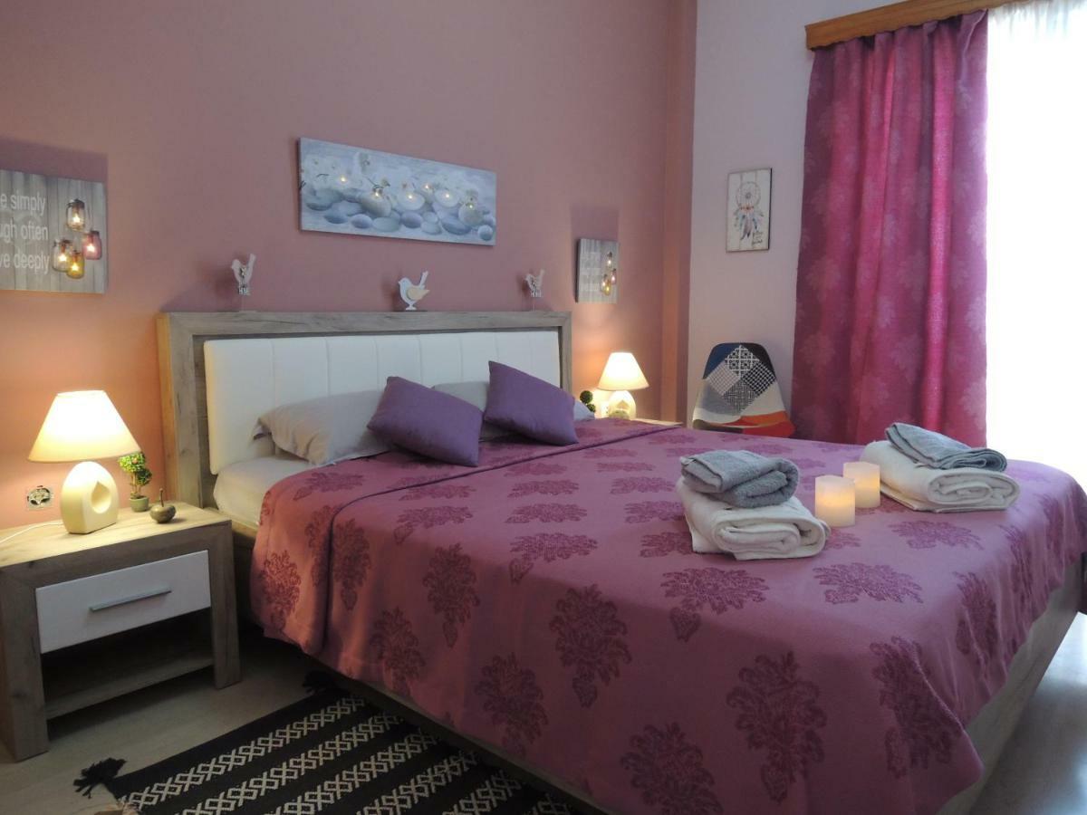 Central Square Appartment With Panoramic View Kalamata Exterior photo